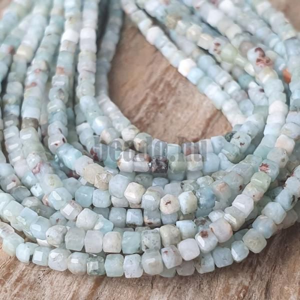 Larimar gyngyk 2,5 mm kockk csiszolt flhossz zsinr